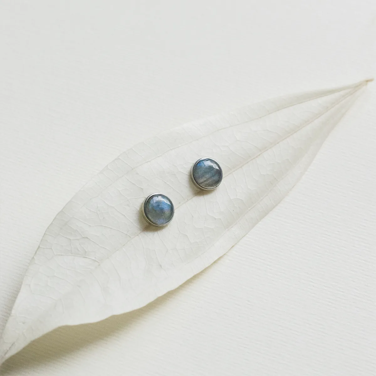 Labradorite Stone Ear Studs (Round)