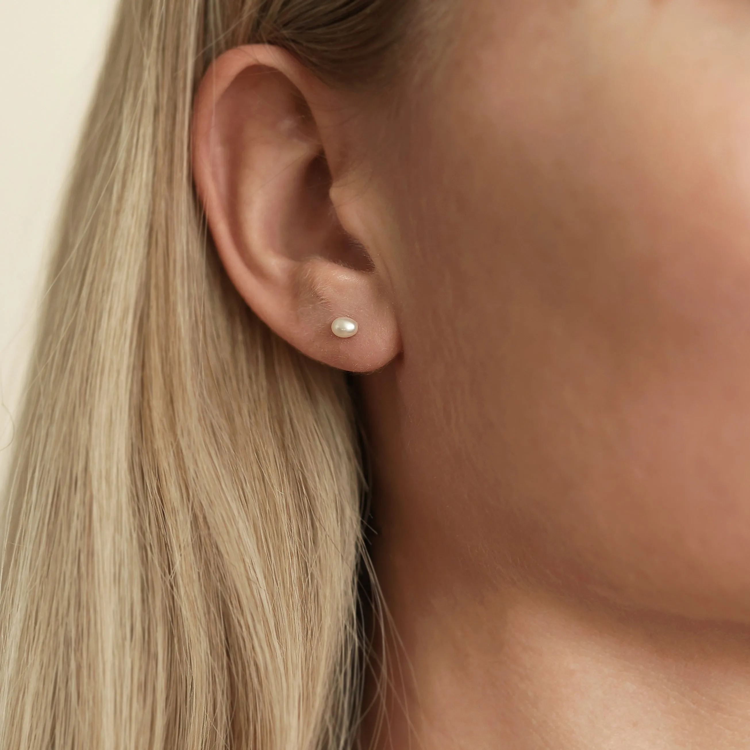 Mini Pearl Studs - Silver